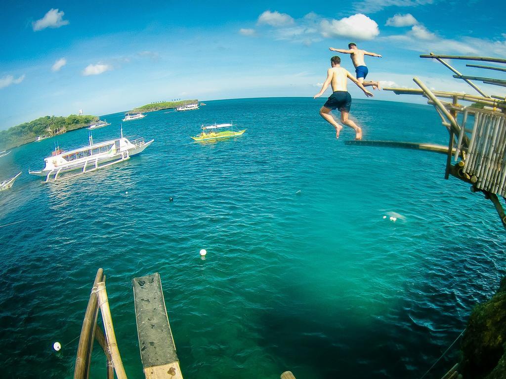 Jeepney Hostel And Kite Resort 발라박 외부 사진