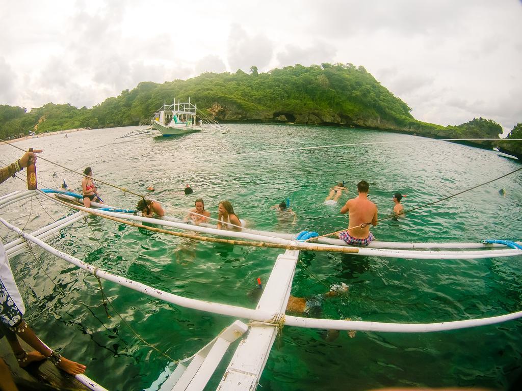 Jeepney Hostel And Kite Resort 발라박 외부 사진