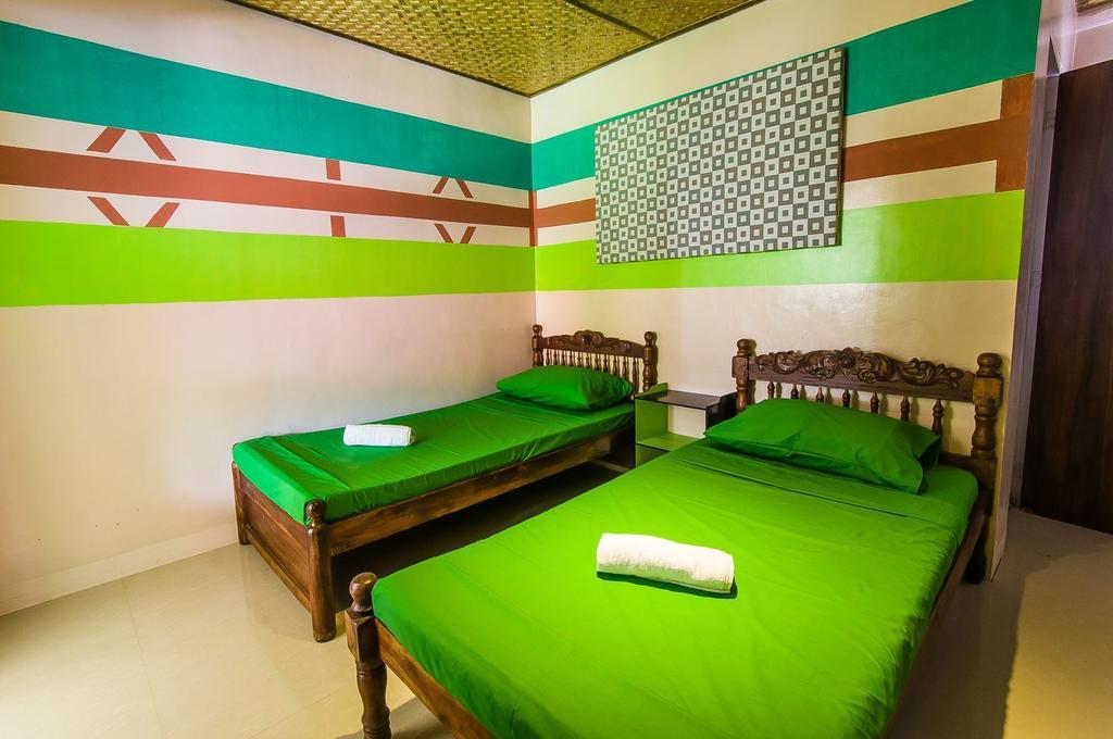 Jeepney Hostel And Kite Resort 발라박 외부 사진