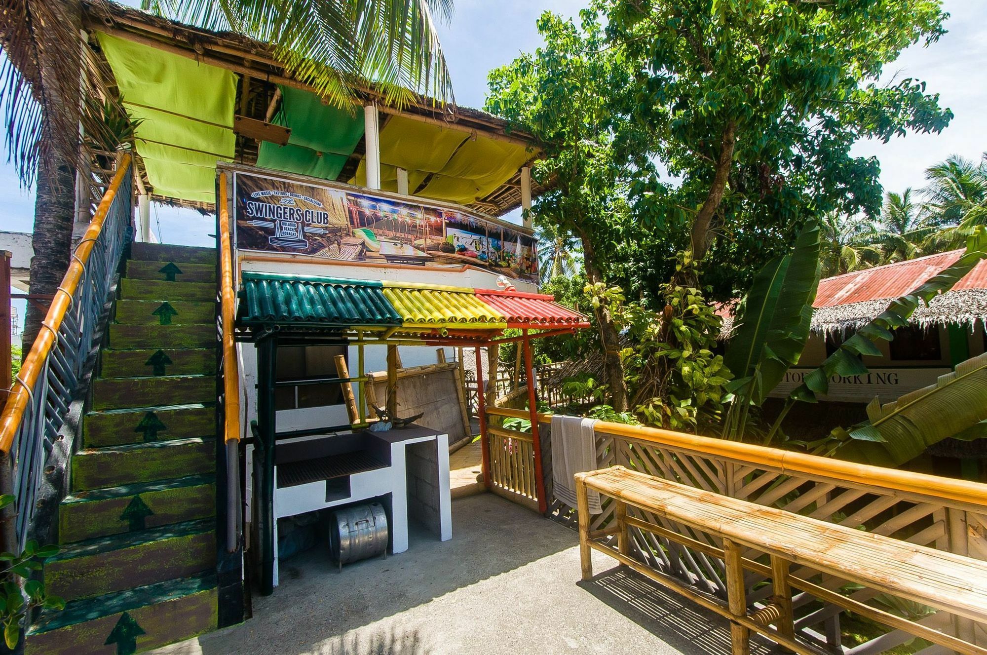 Jeepney Hostel And Kite Resort 발라박 외부 사진