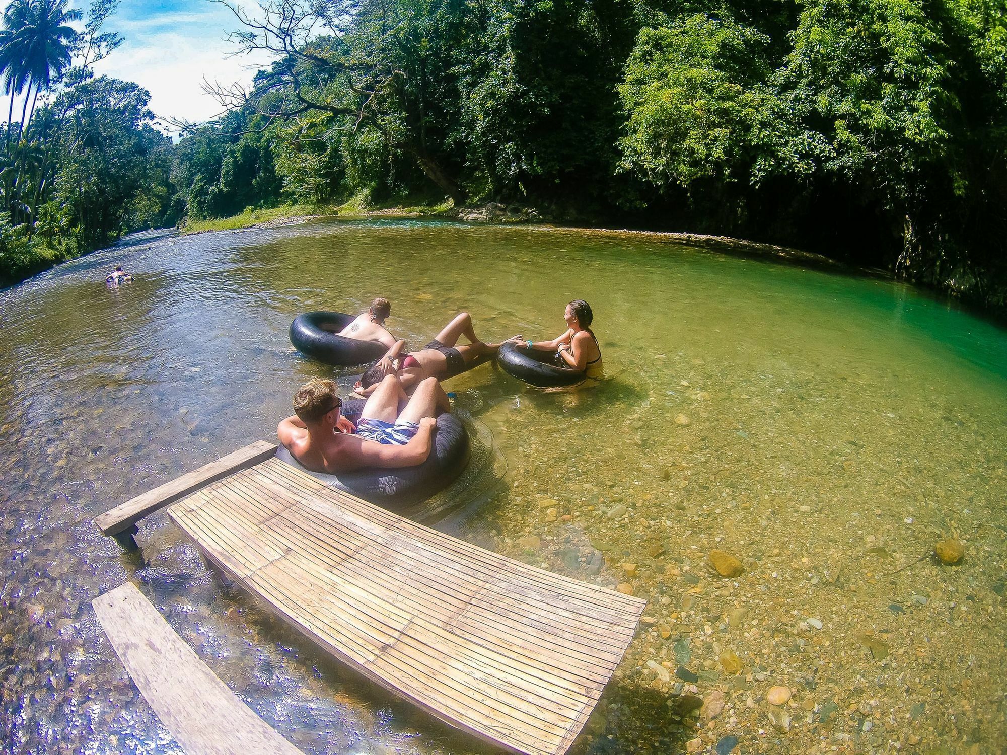 Jeepney Hostel And Kite Resort 발라박 외부 사진