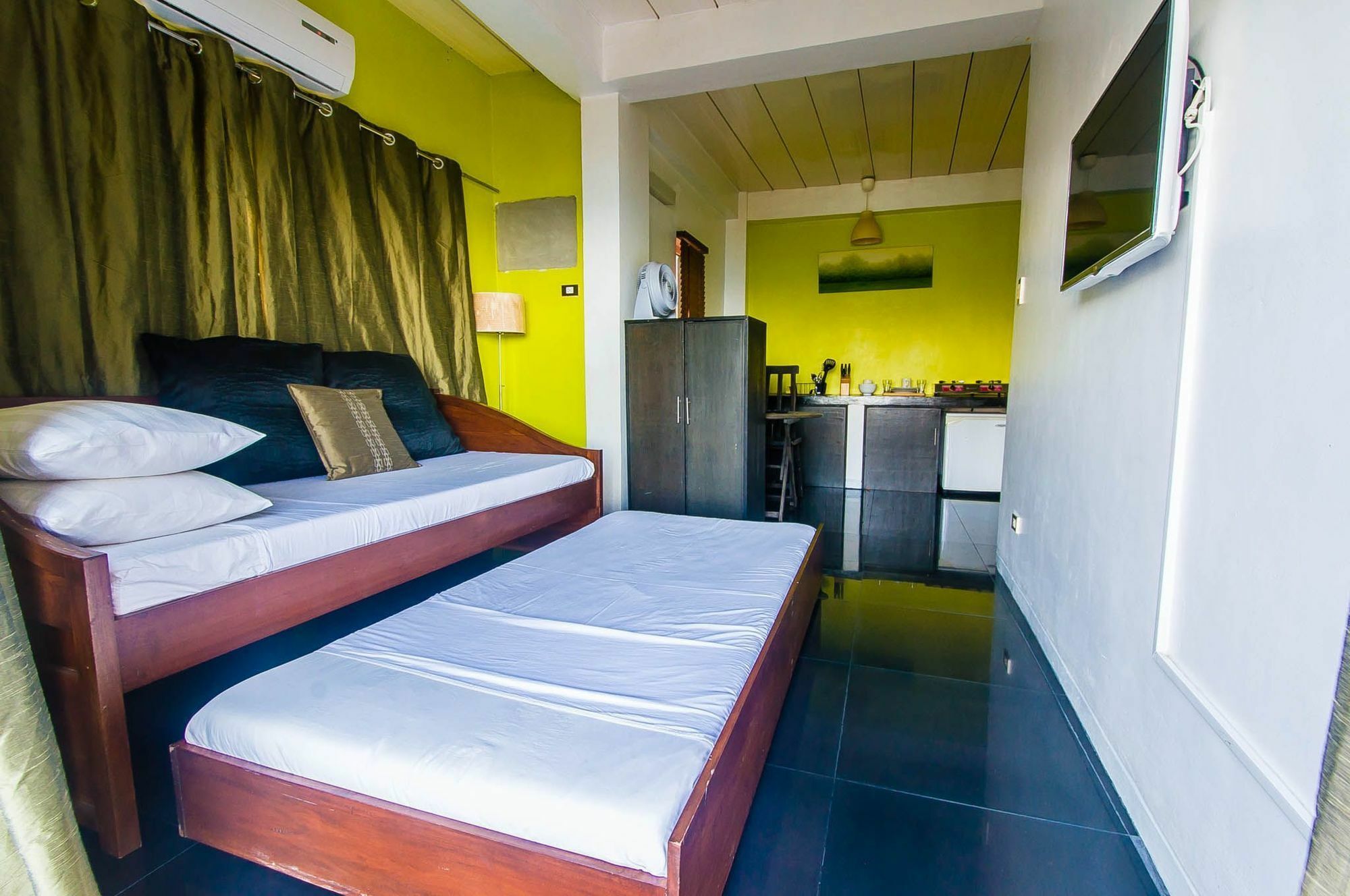 Jeepney Hostel And Kite Resort 발라박 외부 사진