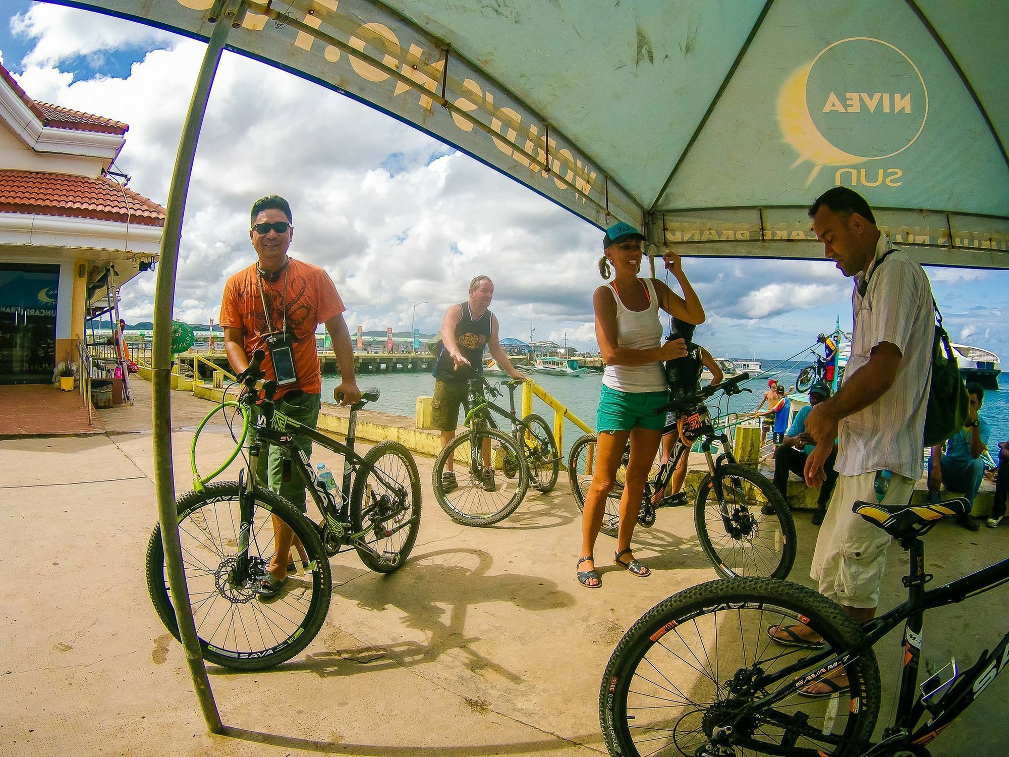 Jeepney Hostel And Kite Resort 발라박 외부 사진